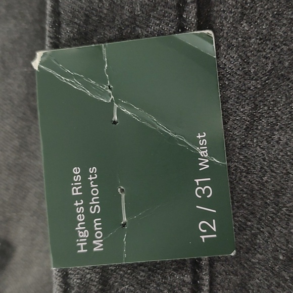 New High Rise Mom Distressed Black Jean Shorts Stretch 12 / 31 Wild Fable - Picture 5 of 8